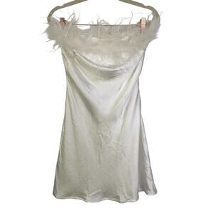 Elliatt Strapless Feather Trim Mini Dress Satin Bridal Fairy Wedding White Small